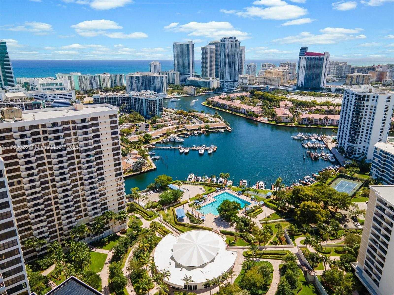 Small Image of 2500 PARKVIEW DR #2206, Hallandale Beach Number 18