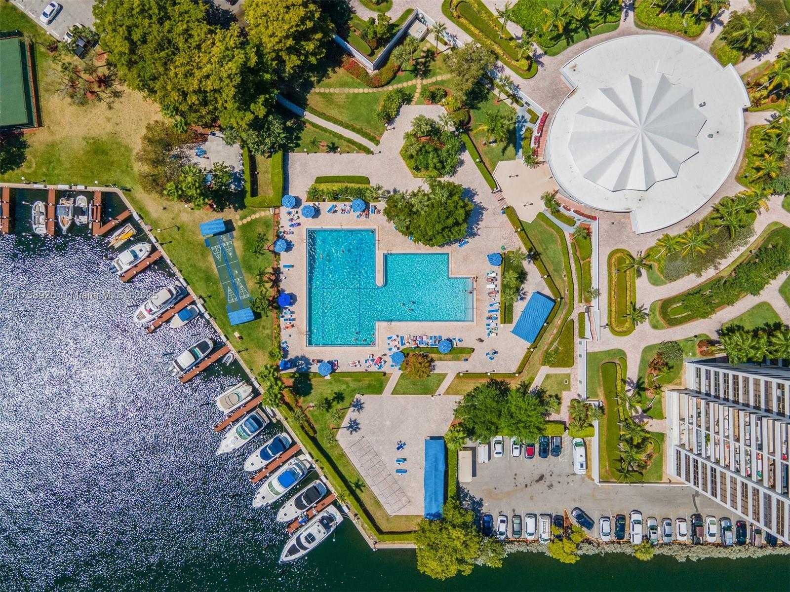 Small Image of 2500 PARKVIEW DR #2206, Hallandale Beach Number 2