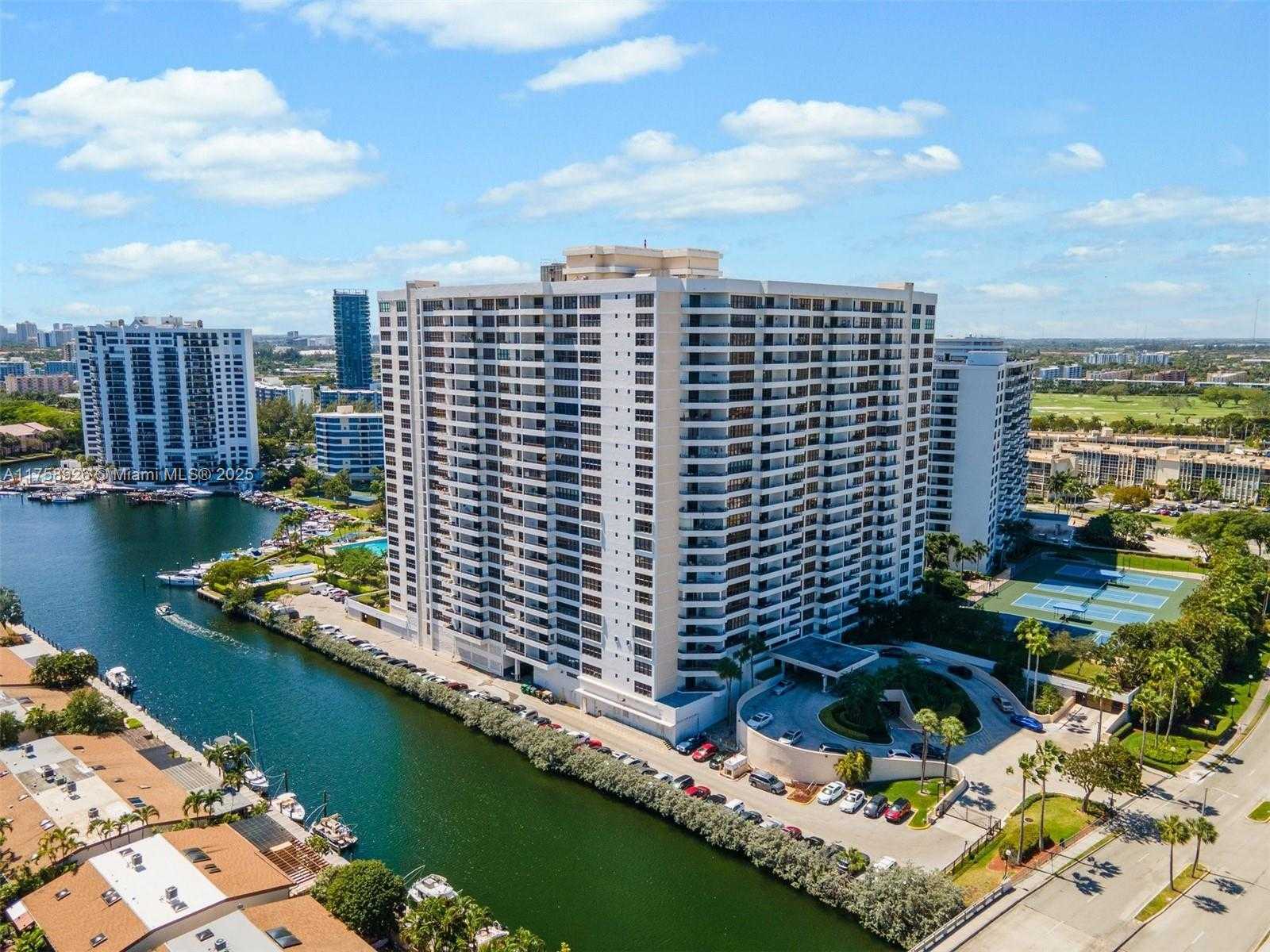 Small Image of 2500 PARKVIEW DR #2206, Hallandale Beach Number 8