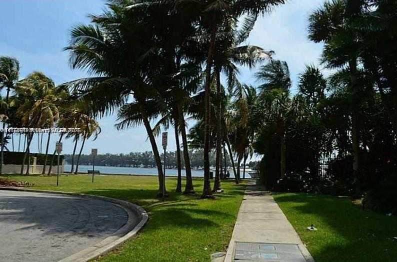 Small Image of 150 SOUTH EAST 25 RD #9B, Miami Number 23