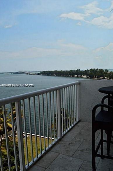 Small Image of 150 SOUTH EAST 25 RD #9B, Miami Number 5