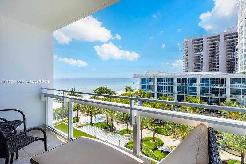 Small Image of 6801 COLLINS AVE #610 DOOR #612, Miami Beach Number 2