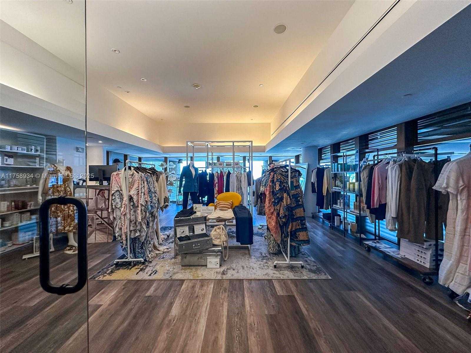 Small Image of 6801 COLLINS AVE #610 DOOR #612, Miami Beach Number 33