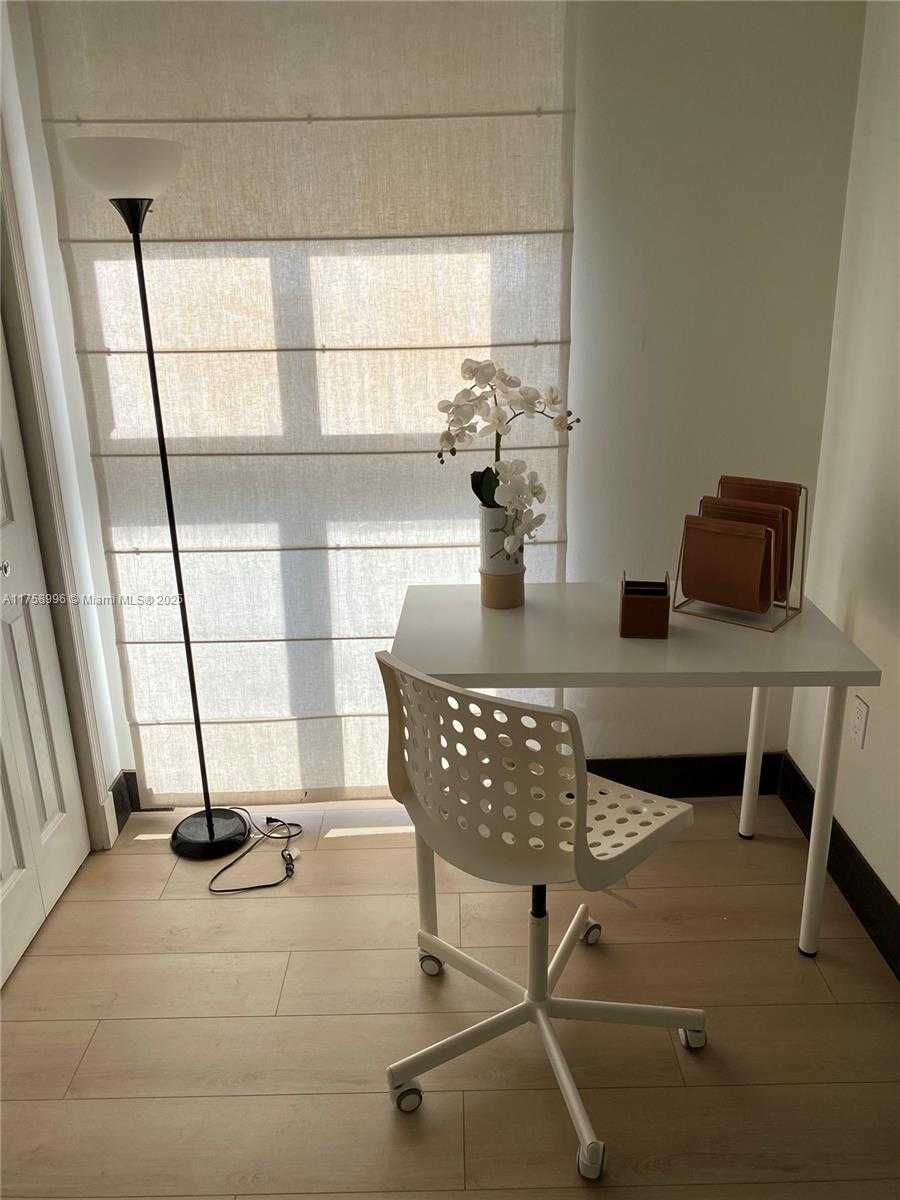 Small Image of 2951 SOUTH BAYSHORE DR #1008, Miami Number 10