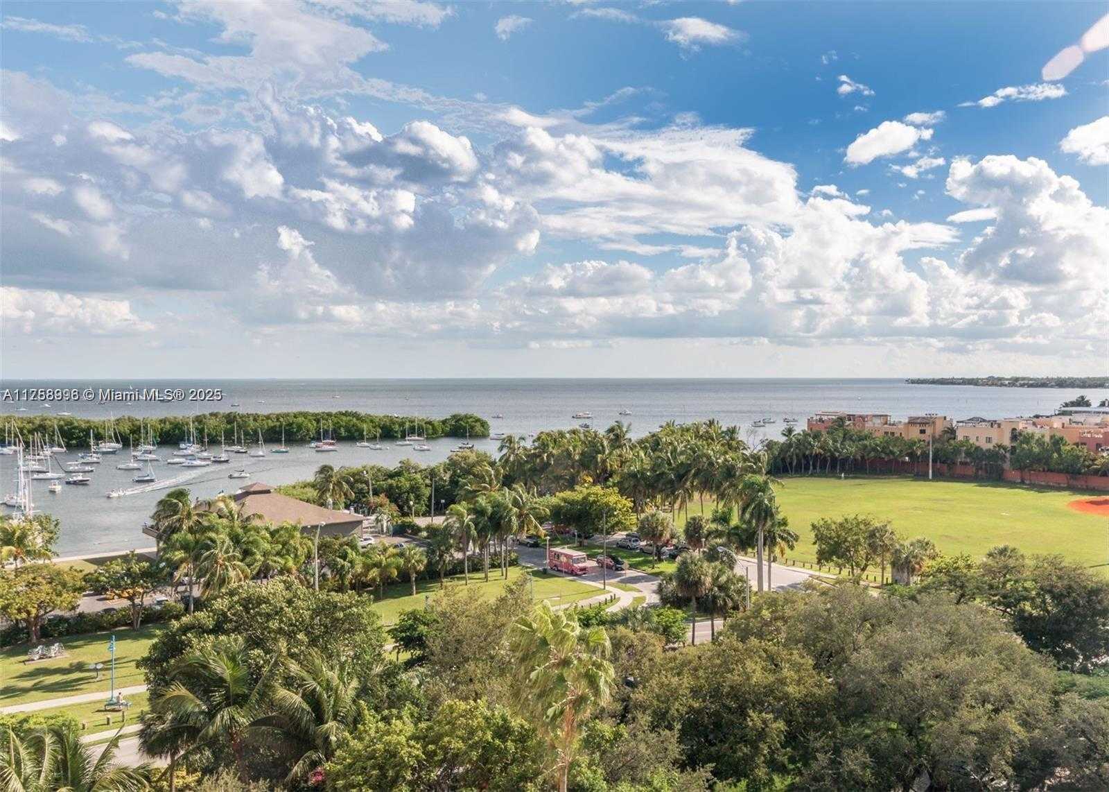 Small Image of 2951 SOUTH BAYSHORE DR #1008, Miami Number 20