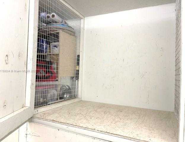 Small Image of 5555 COLLINS AVE #16K, Miami Beach Number 40
