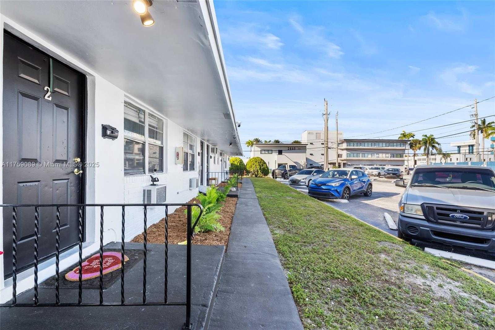 Small Image of 2649 VAN BUREN ST #1, Hollywood Number 2