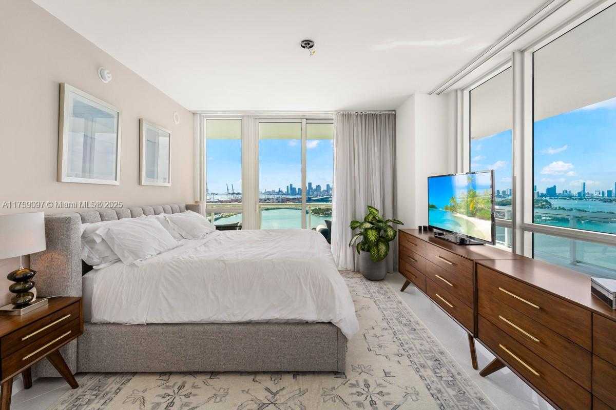 Small Image of 540 WEST AVE #2314, Miami Beach Number 11
