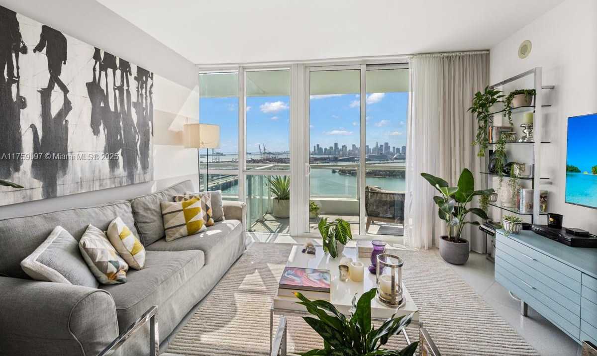 Small Image of 540 WEST AVE #2314, Miami Beach Number 4