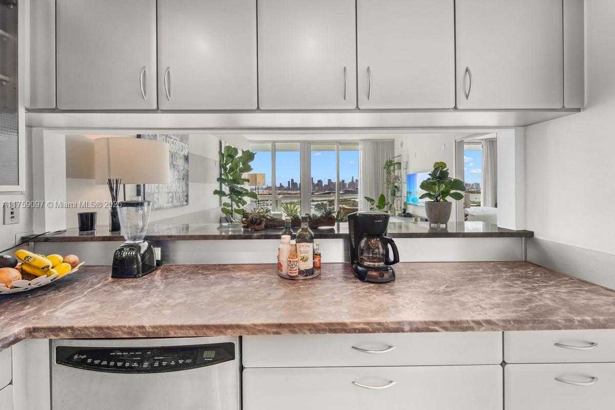 Small Image of 540 WEST AVE #2314, Miami Beach Number 8