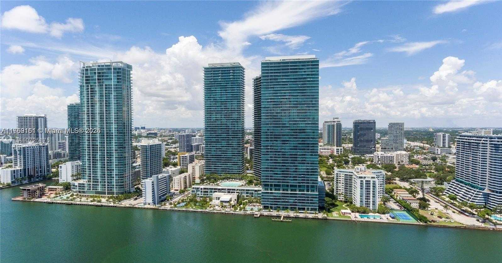 Small Image of 485 BRICKELL AVE #2302, Miami Number 30