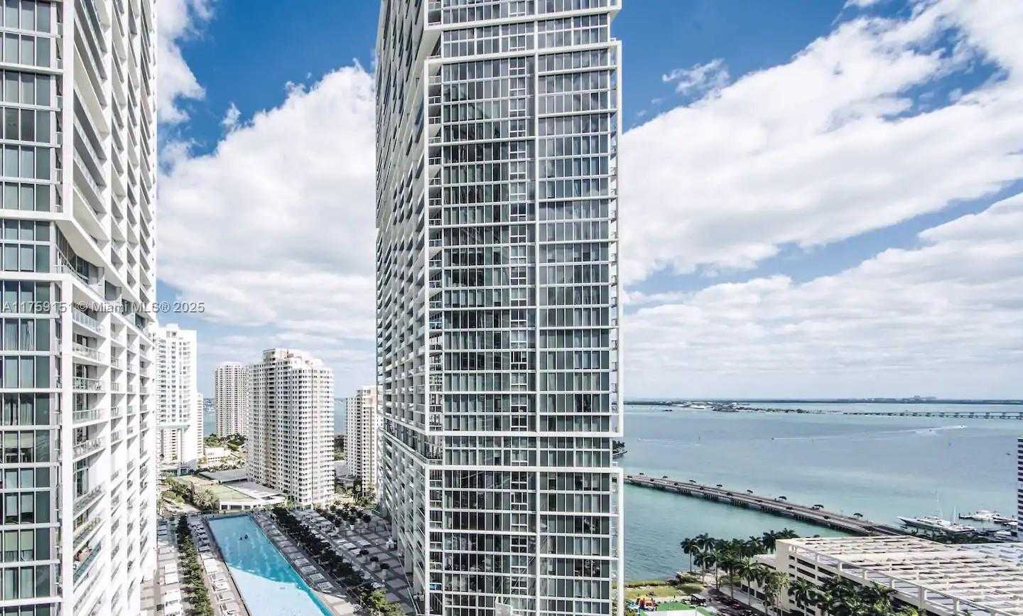Small Image of 485 BRICKELL AVE #2302, Miami Number 34