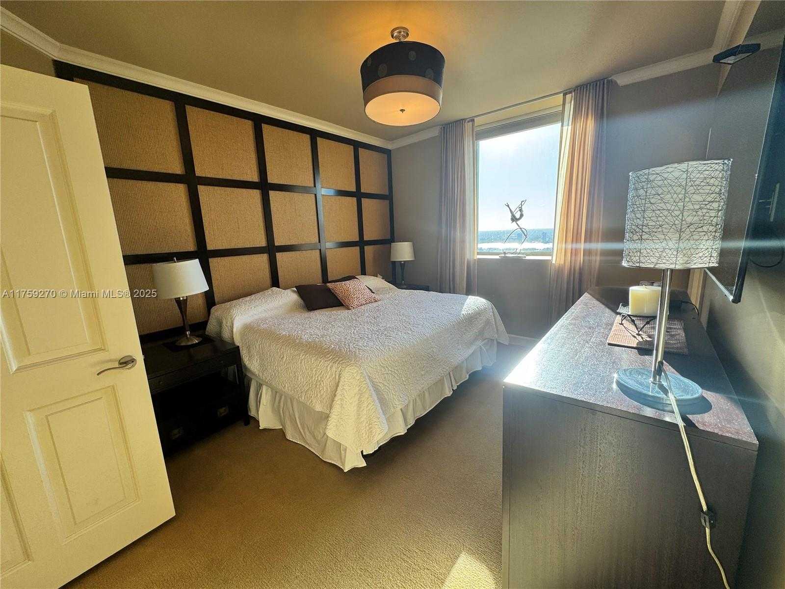 Small Image of 17875 COLLINS AVE #4306, Sunny Isles Beach Number 8