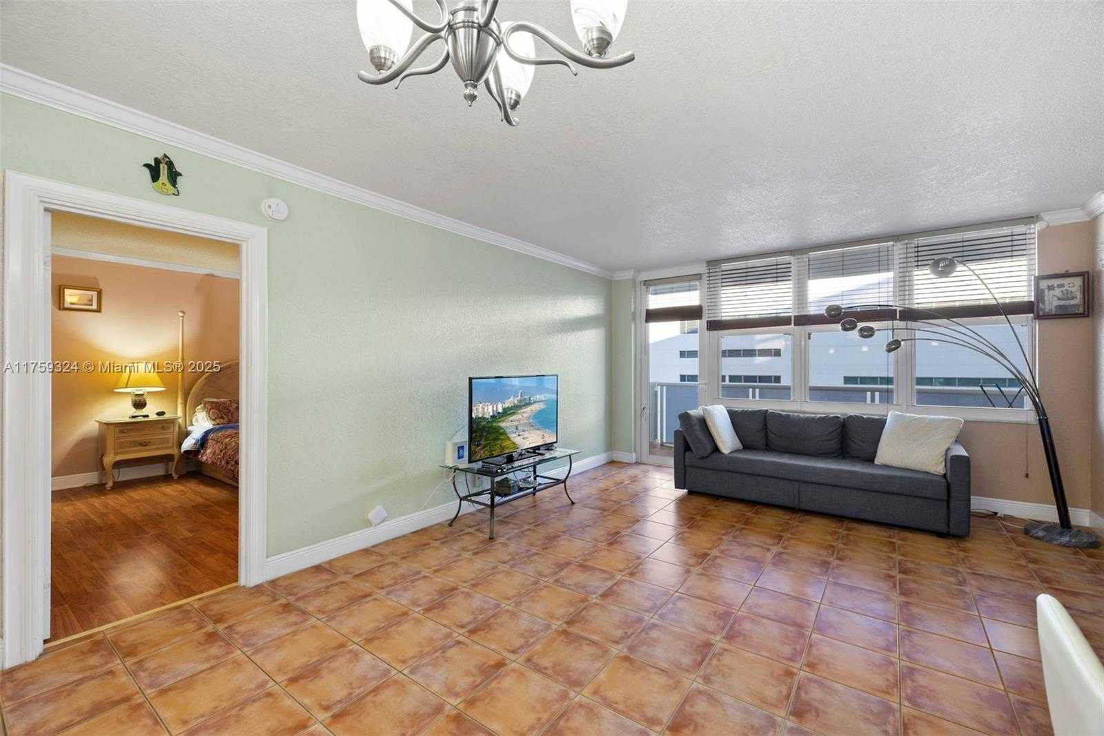 Small Image of 3725 SOUTH OCEAN DR #1021, Hollywood Number 10