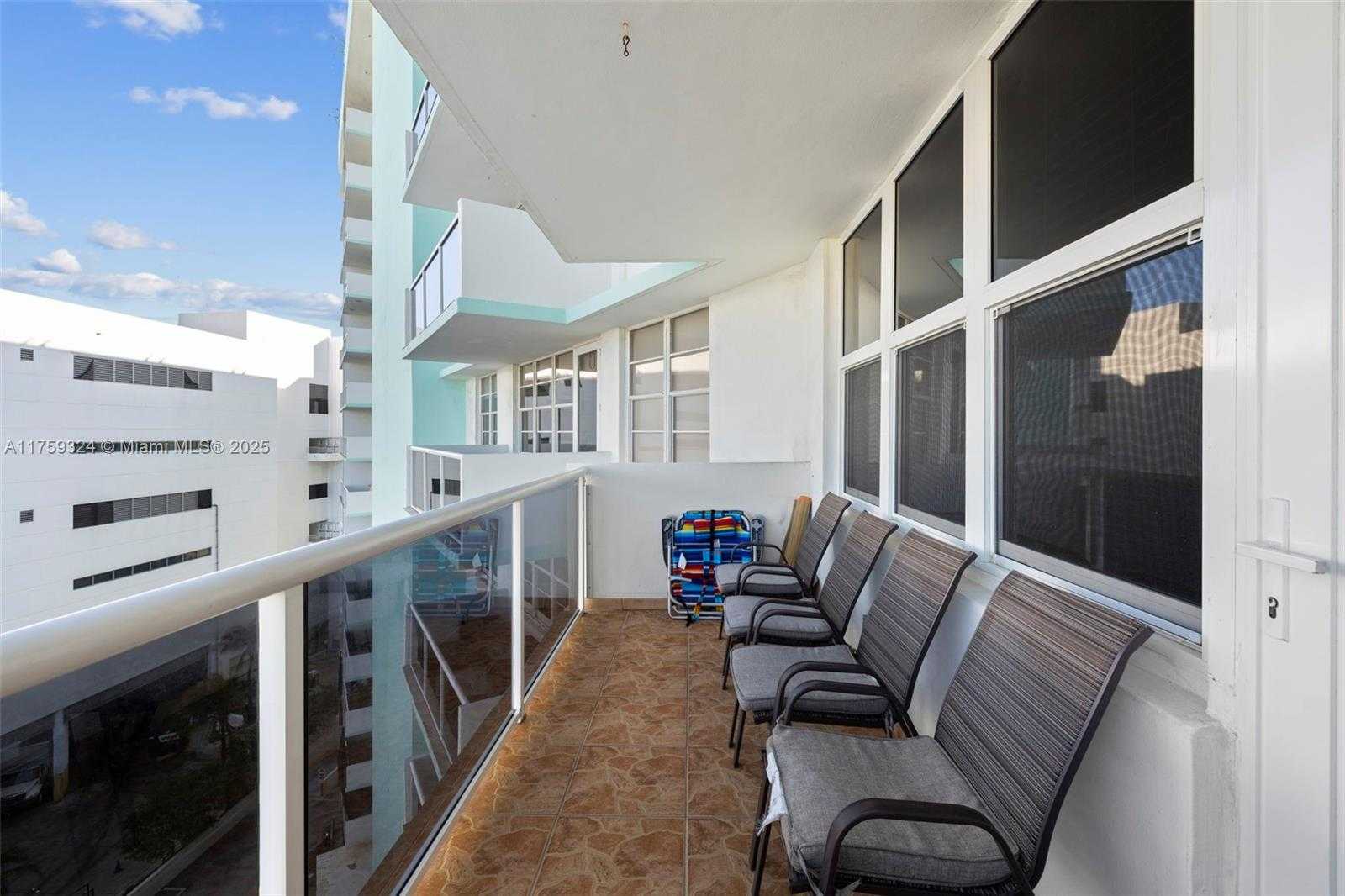 Small Image of 3725 SOUTH OCEAN DR #1021, Hollywood Number 16
