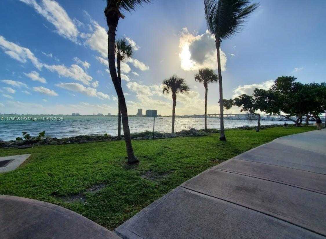 Small Image of 1750 NORTH BAYSHORE DR #5401, Miami Number 22
