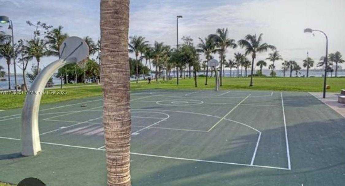 Small Image of 1750 NORTH BAYSHORE DR #5401, Miami Number 26