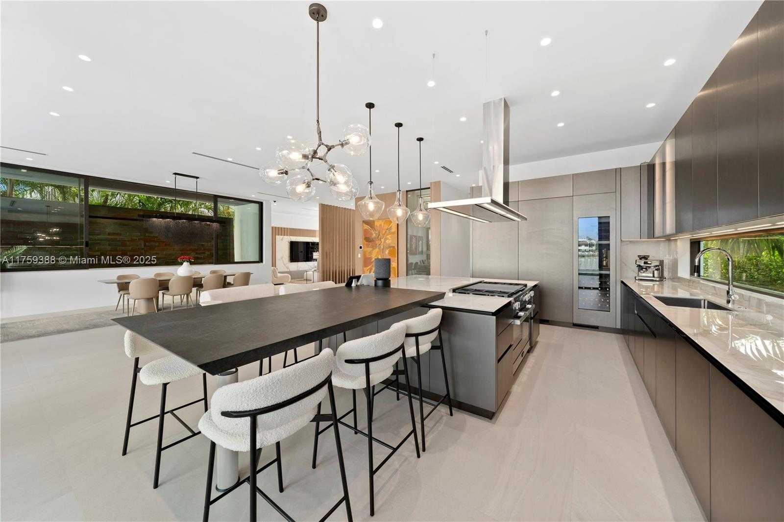 Small Image of 315 NORTH SHORE DR, Miami Beach Number 17