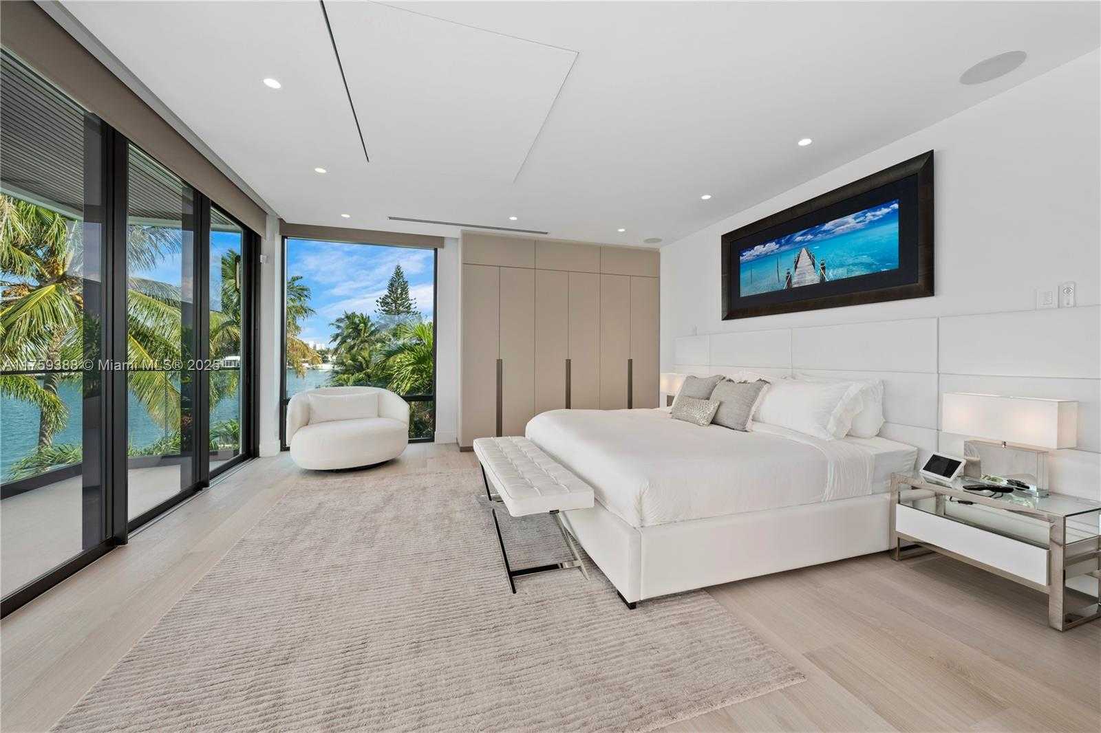 Small Image of 315 NORTH SHORE DR, Miami Beach Number 27