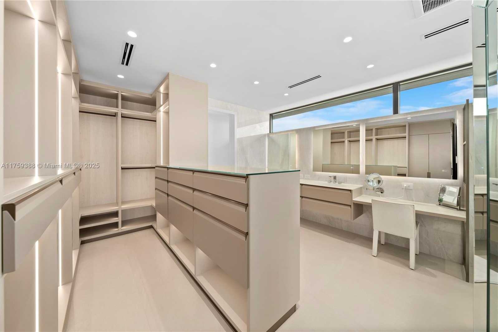 Small Image of 315 NORTH SHORE DR, Miami Beach Number 37