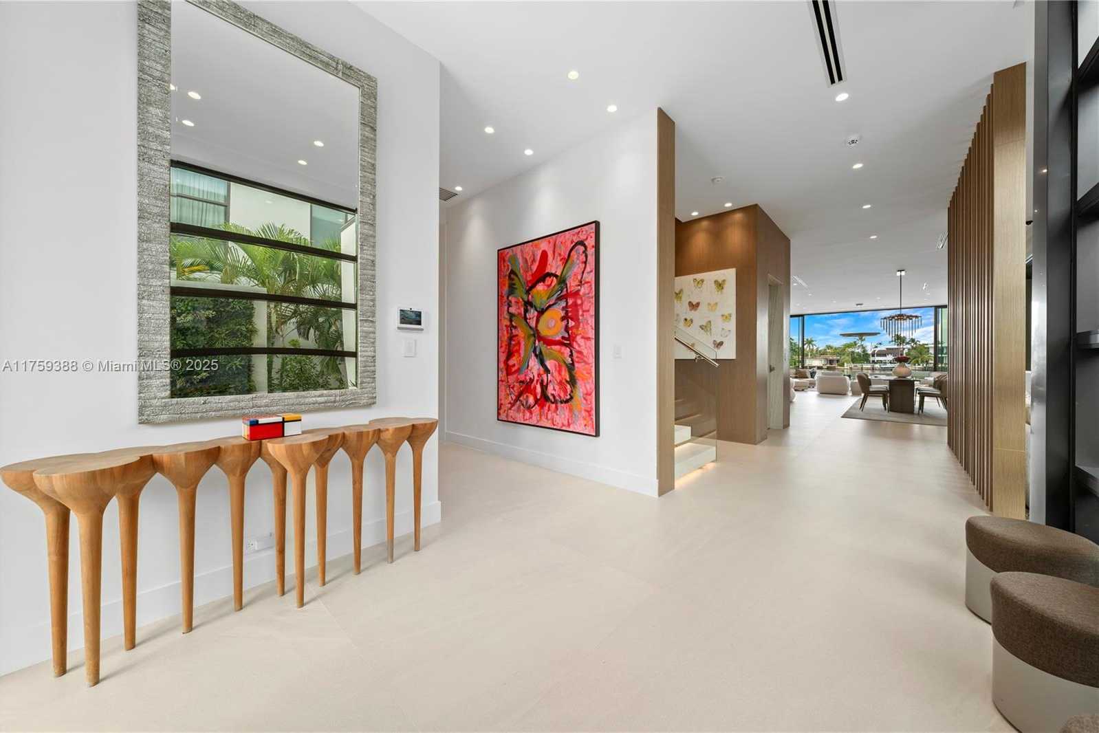 Small Image of 315 NORTH SHORE DR, Miami Beach Number 4