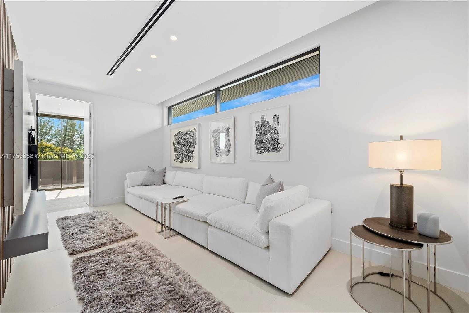 Small Image of 315 NORTH SHORE DR, Miami Beach Number 44
