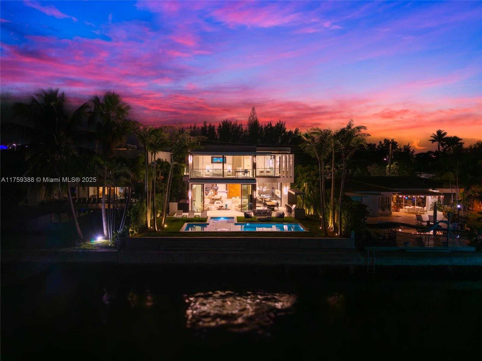 Small Image of 315 NORTH SHORE DR, Miami Beach Number 60