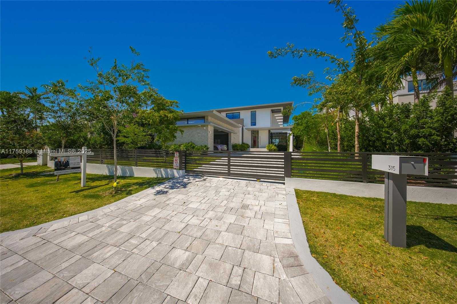 Small Image of 315 NORTH SHORE DR, Miami Beach Number 61