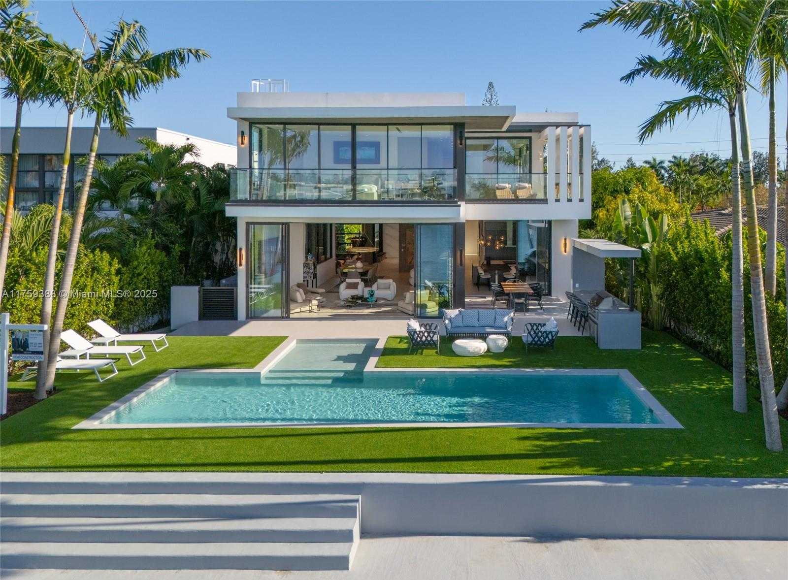 Small Image of 315 NORTH SHORE DR, Miami Beach Number 63