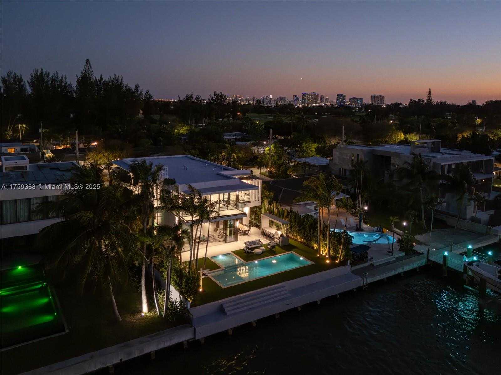 Small Image of 315 NORTH SHORE DR, Miami Beach Number 68
