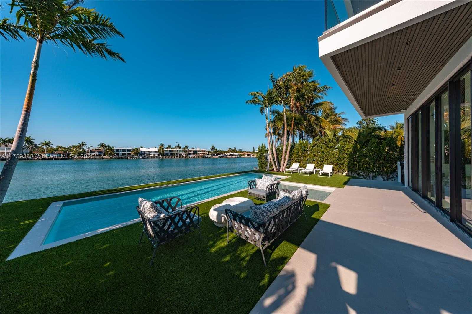 Small Image of 315 NORTH SHORE DR, Miami Beach Number 72