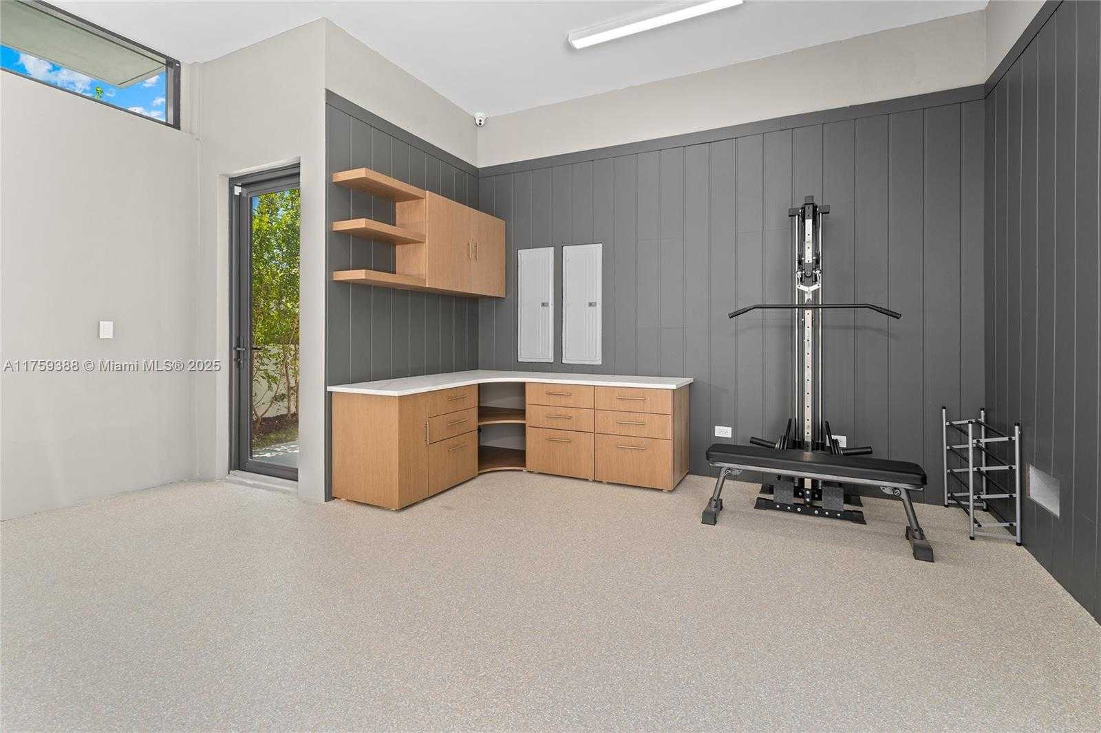 Small Image of 315 NORTH SHORE DR, Miami Beach Number 79
