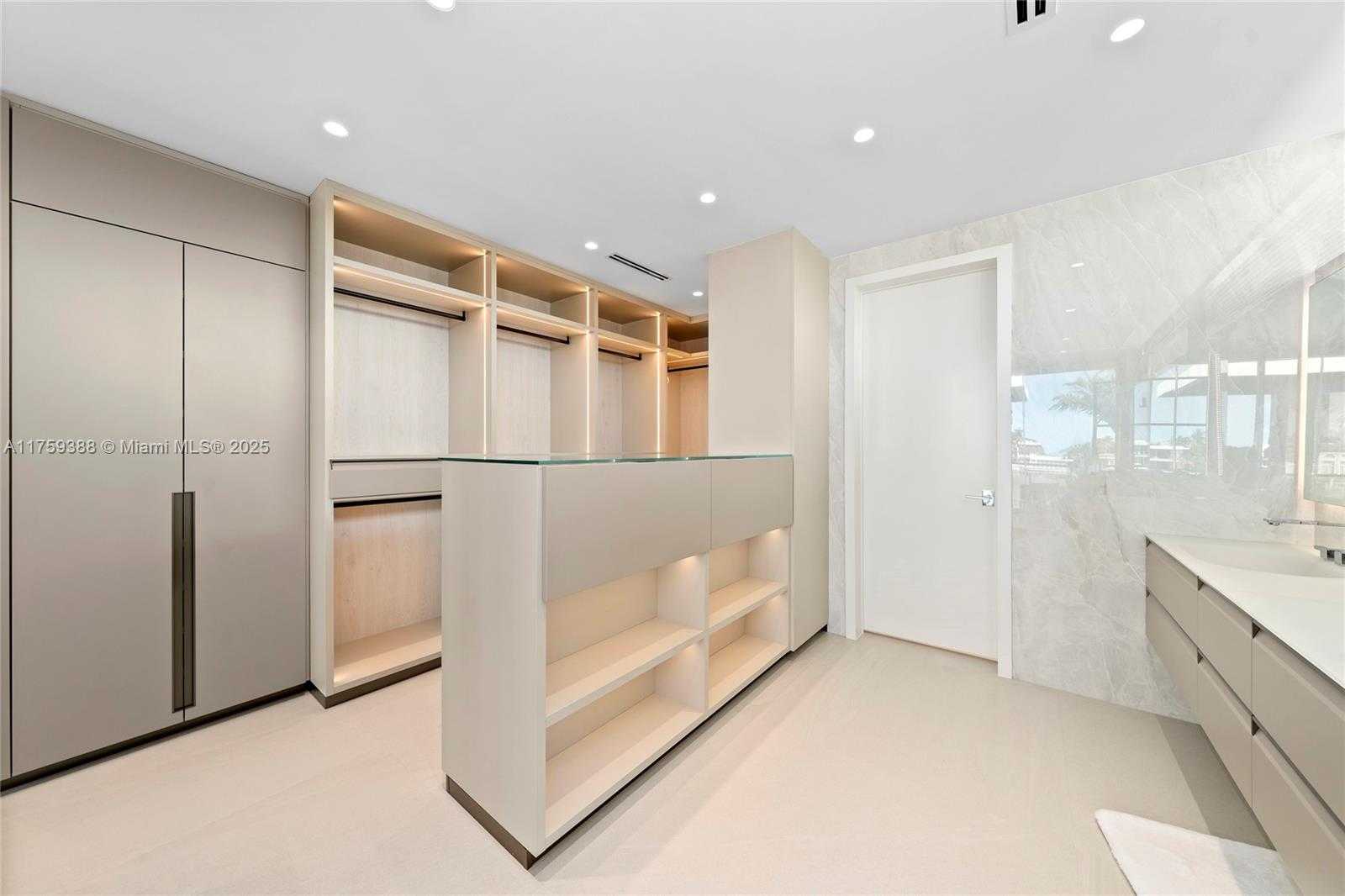 Small Image of 315 NORTH SHORE DR, Miami Beach Number 91