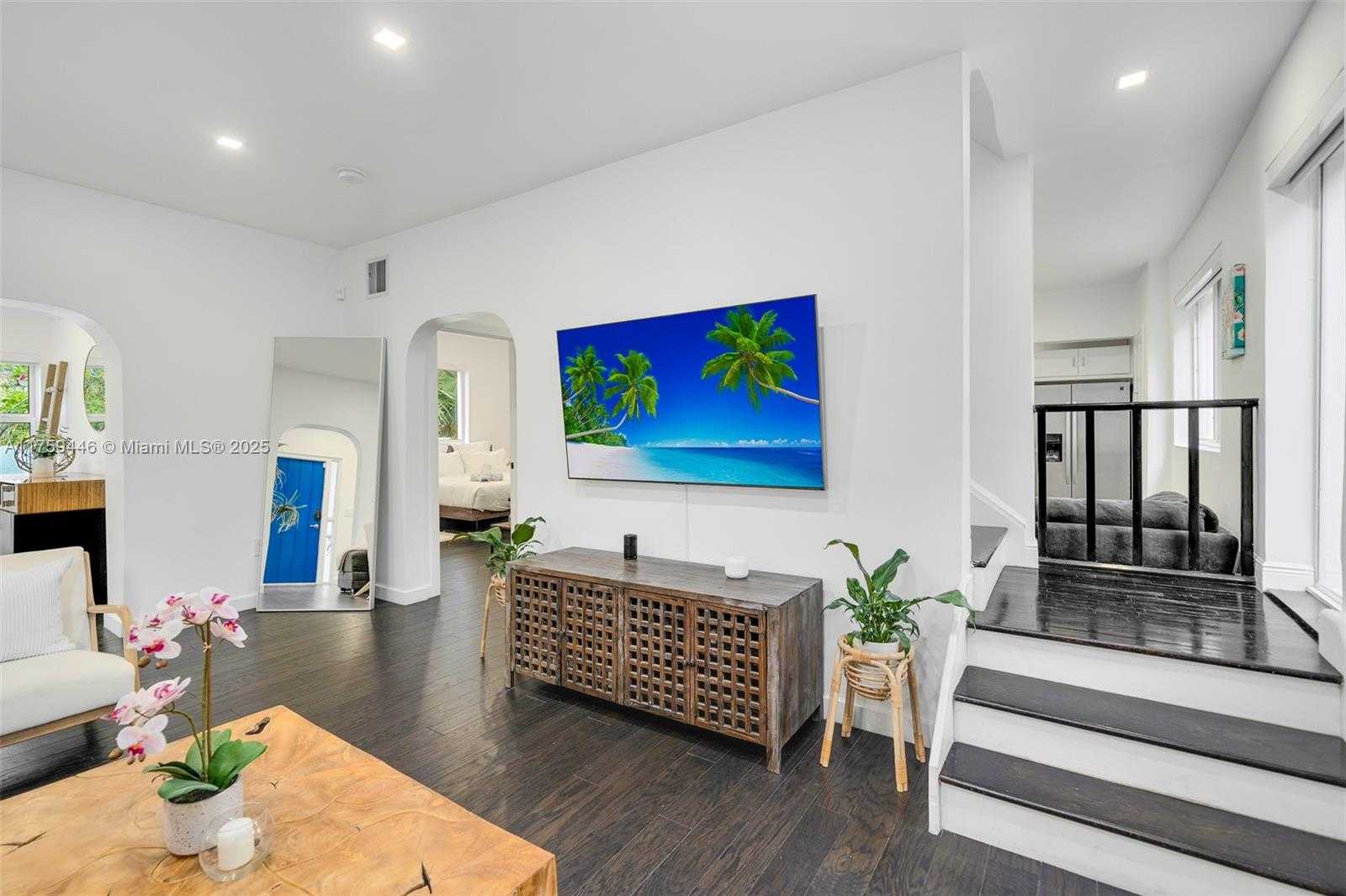 Small Image of 1745 SOUTH WEST 10TH ST, Miami Number 19