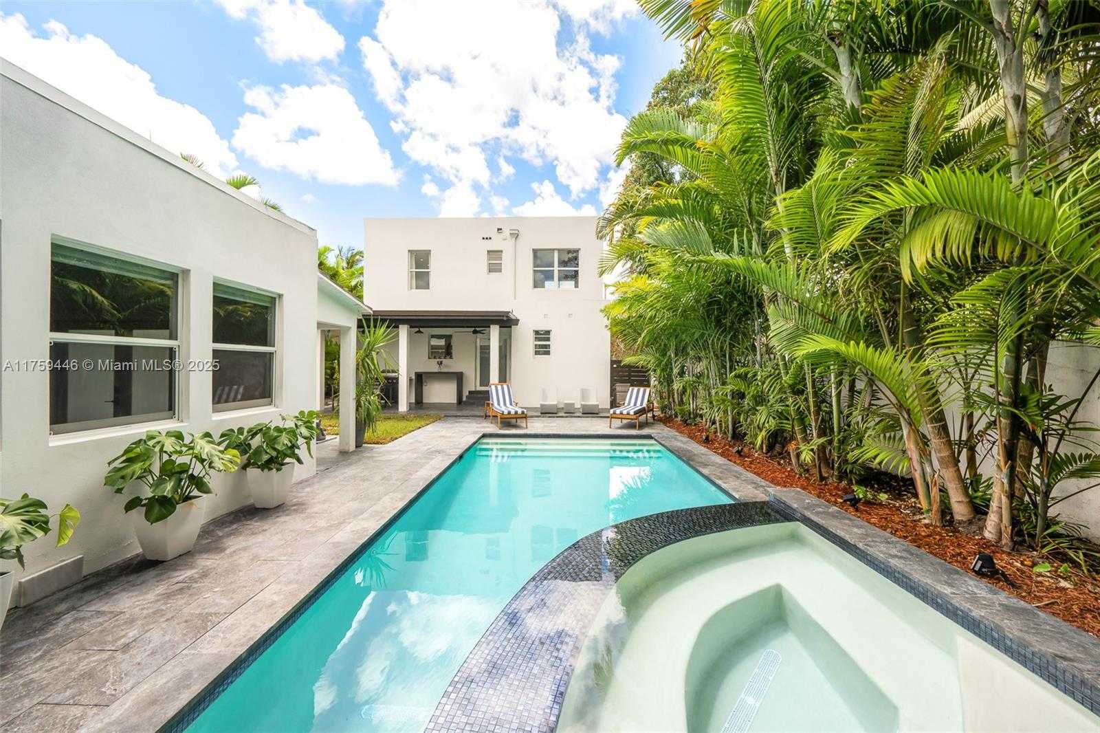 Small Image of 1745 SOUTH WEST 10TH ST, Miami Number 42