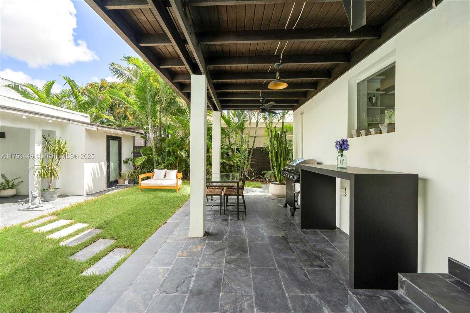 Small Image of 1745 SOUTH WEST 10TH ST, Miami Number 44