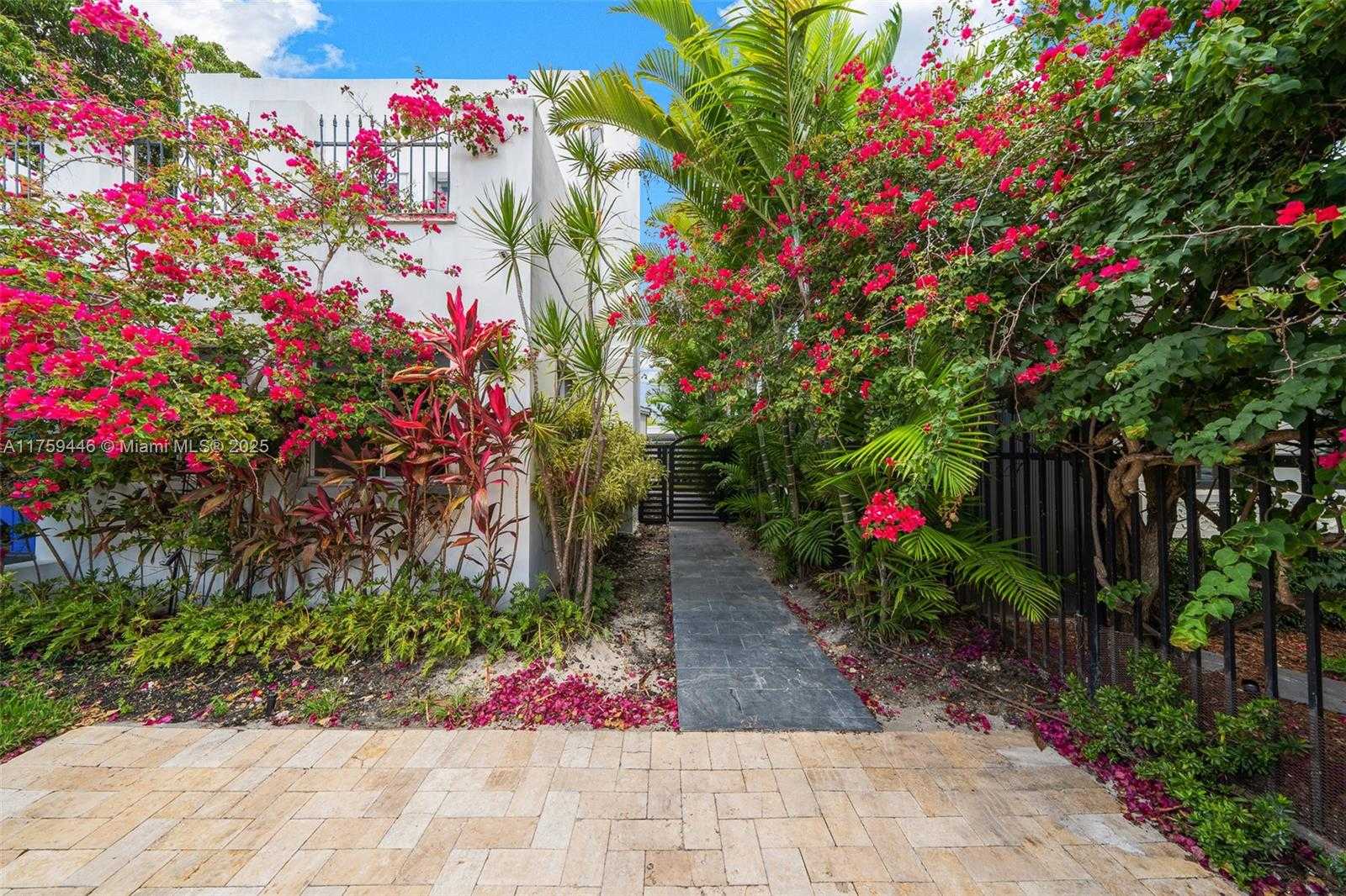 Small Image of 1745 SOUTH WEST 10TH ST, Miami Number 49