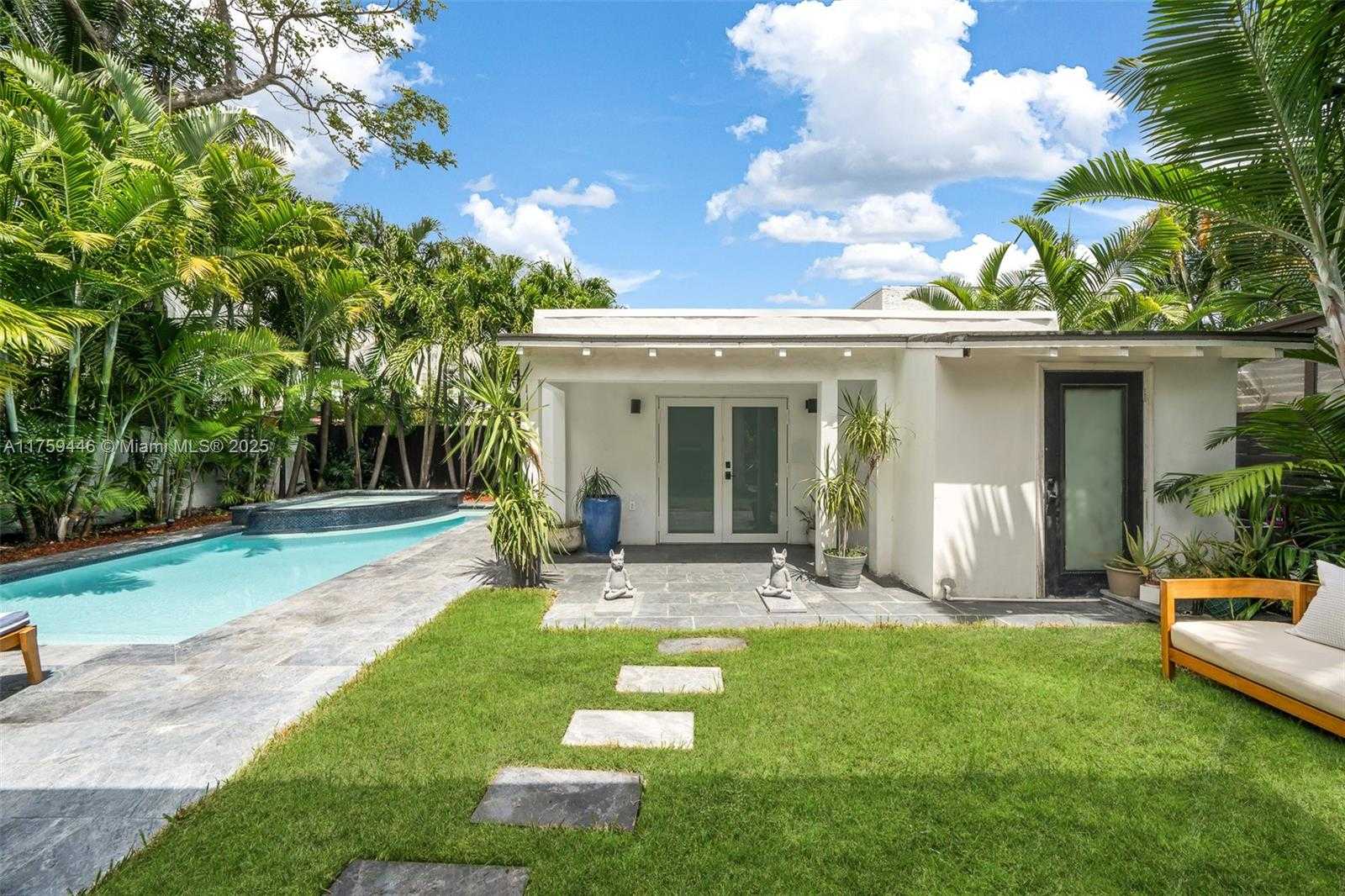 Small Image of 1745 SOUTH WEST 10TH ST, Miami Number 5