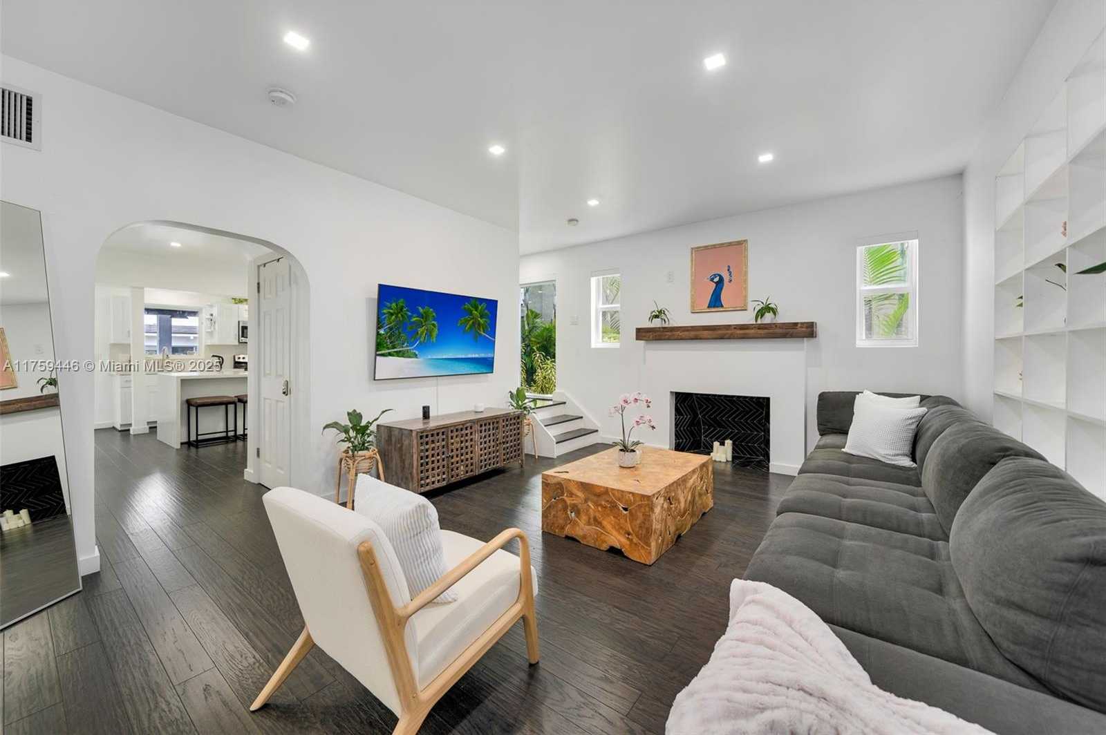 Small Image of 1745 SOUTH WEST 10TH ST, Miami Number 9