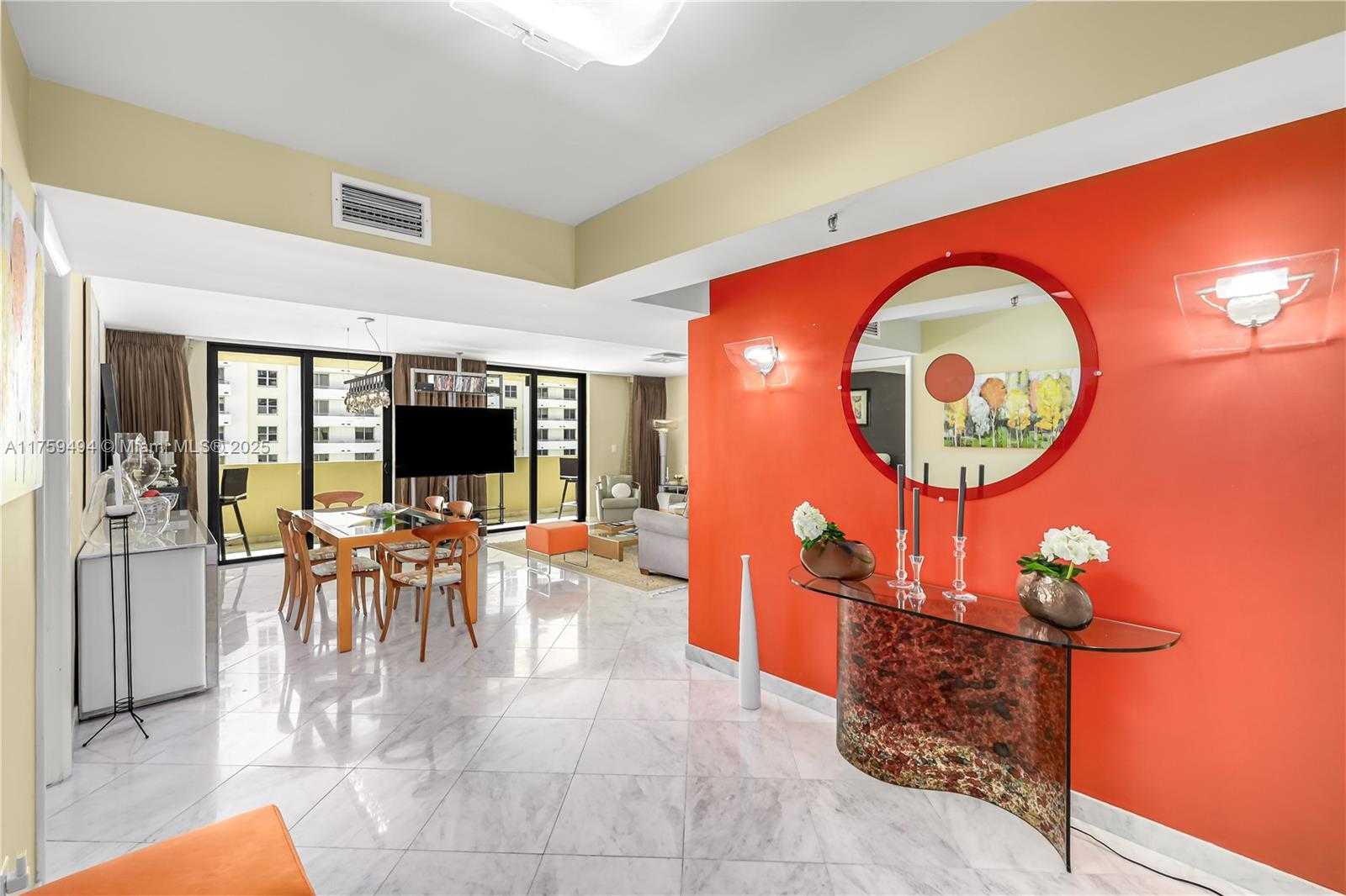 Small Image of 1623 Collins Ave, Miami Beach, FL 33139, USA Number 19