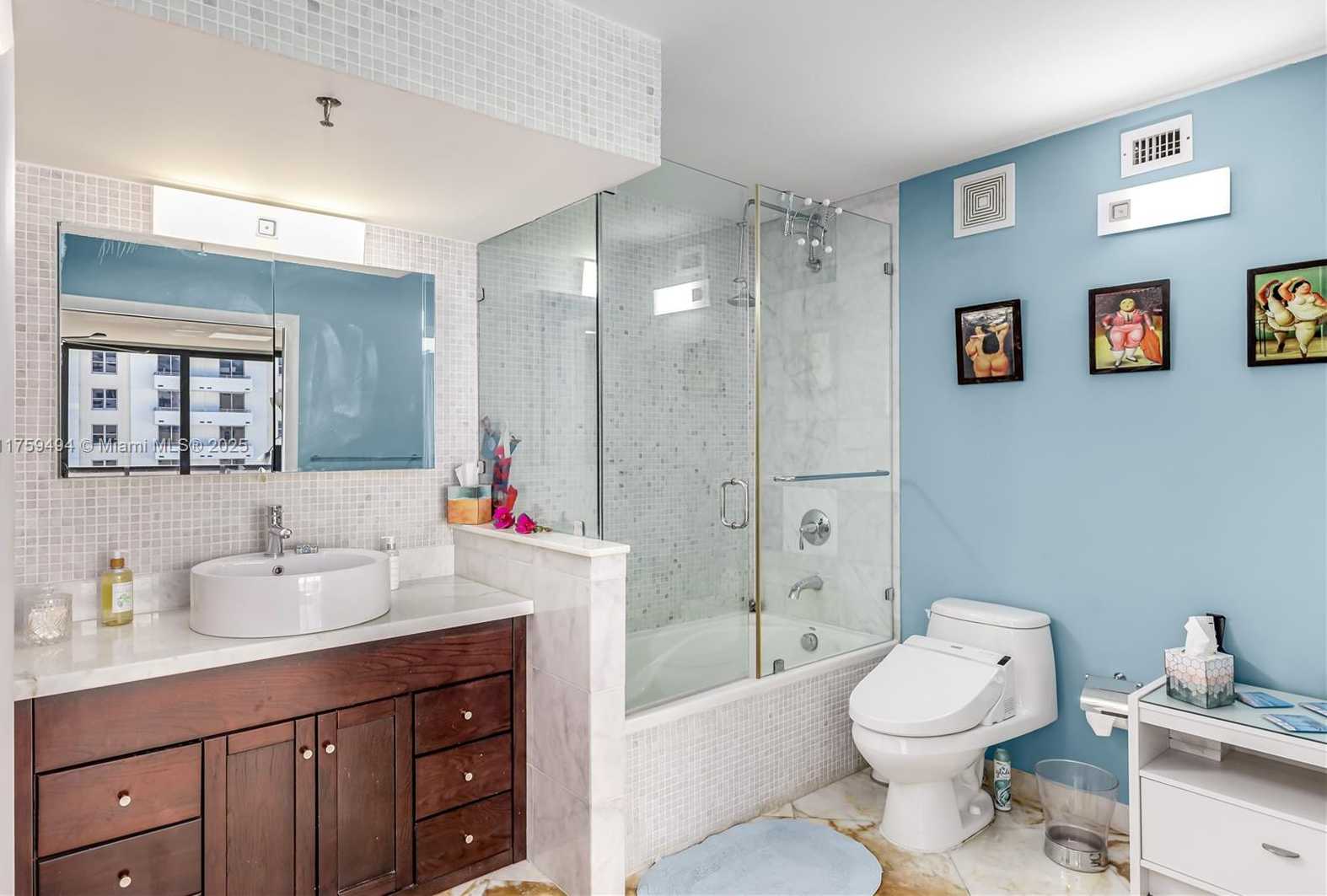 Small Image of 1623 Collins Ave, Miami Beach, FL 33139, USA Number 44