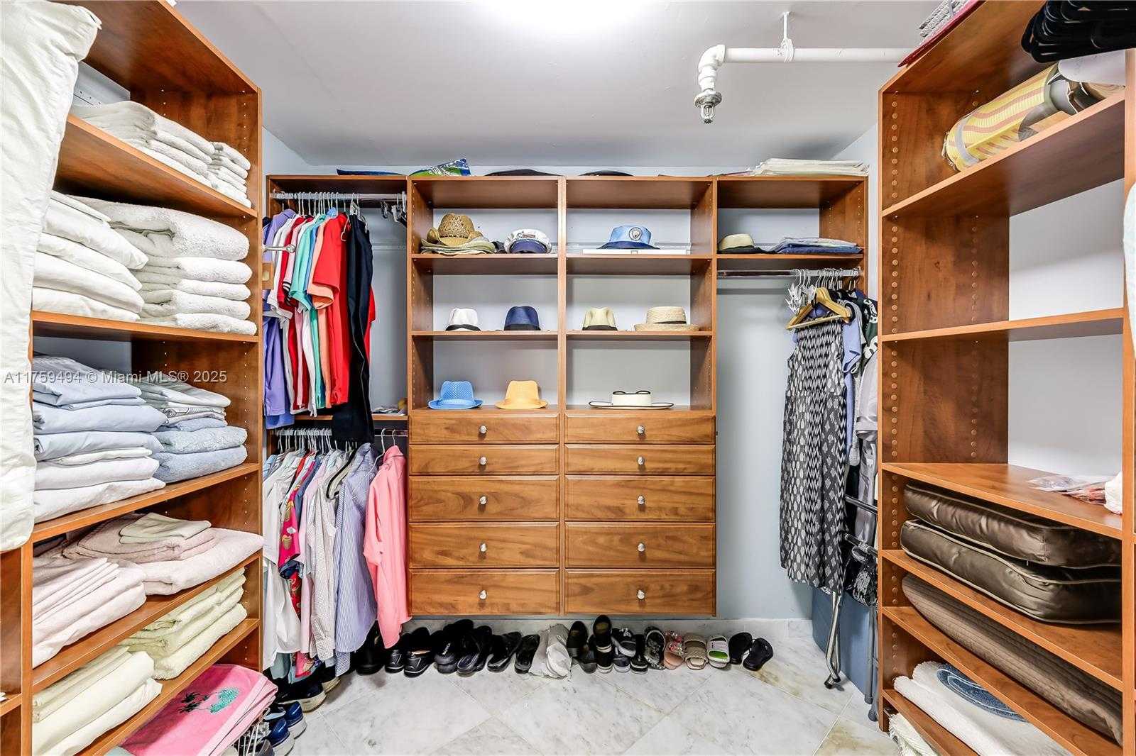 Small Image of 1623 Collins Ave, Miami Beach, FL 33139, USA Number 45