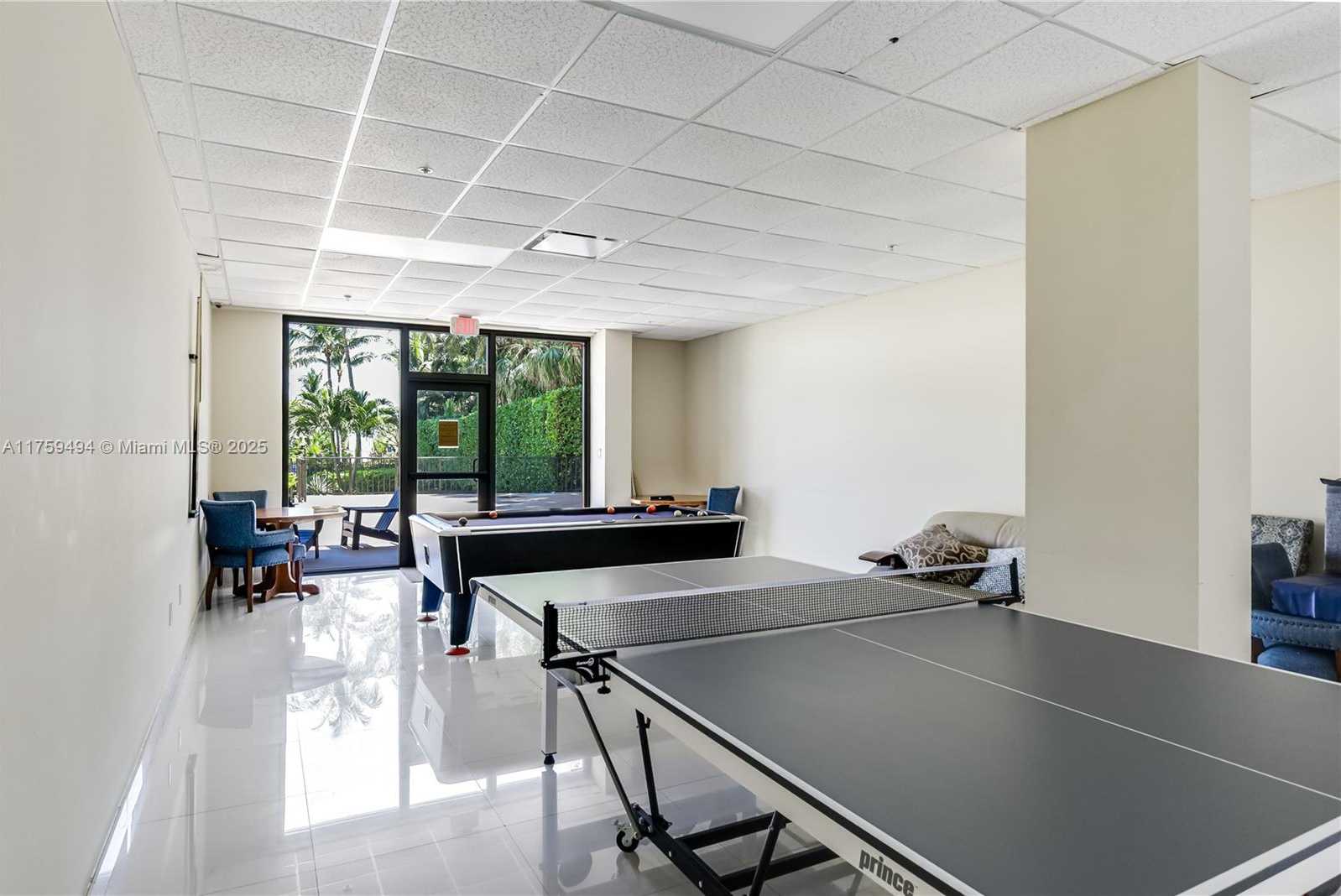 Small Image of 1623 Collins Ave, Miami Beach, FL 33139, USA Number 46
