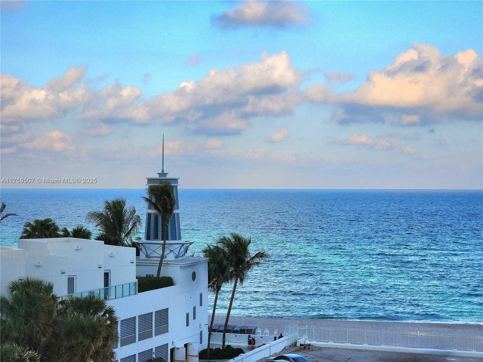 Small Image of 3505 SOUTH OCEAN DR #508, Hollywood Number 2