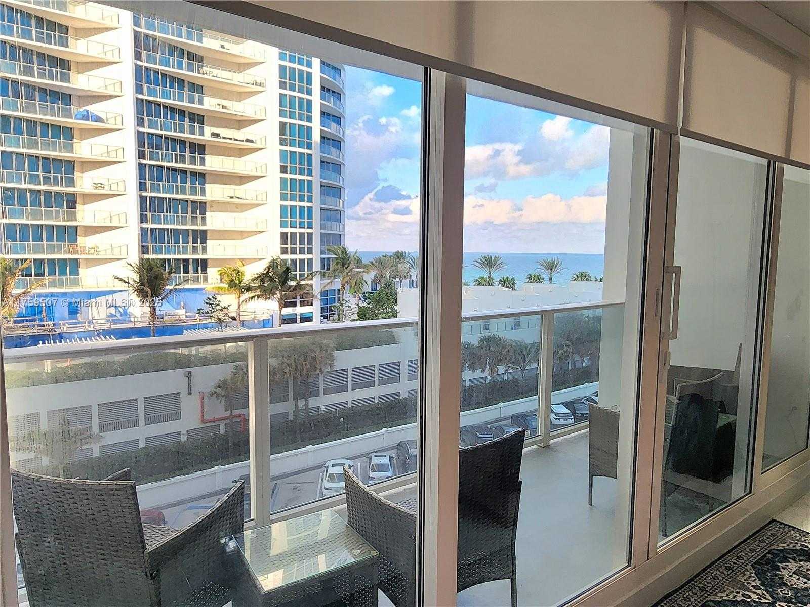 Small Image of 3505 SOUTH OCEAN DR #508, Hollywood Number 4