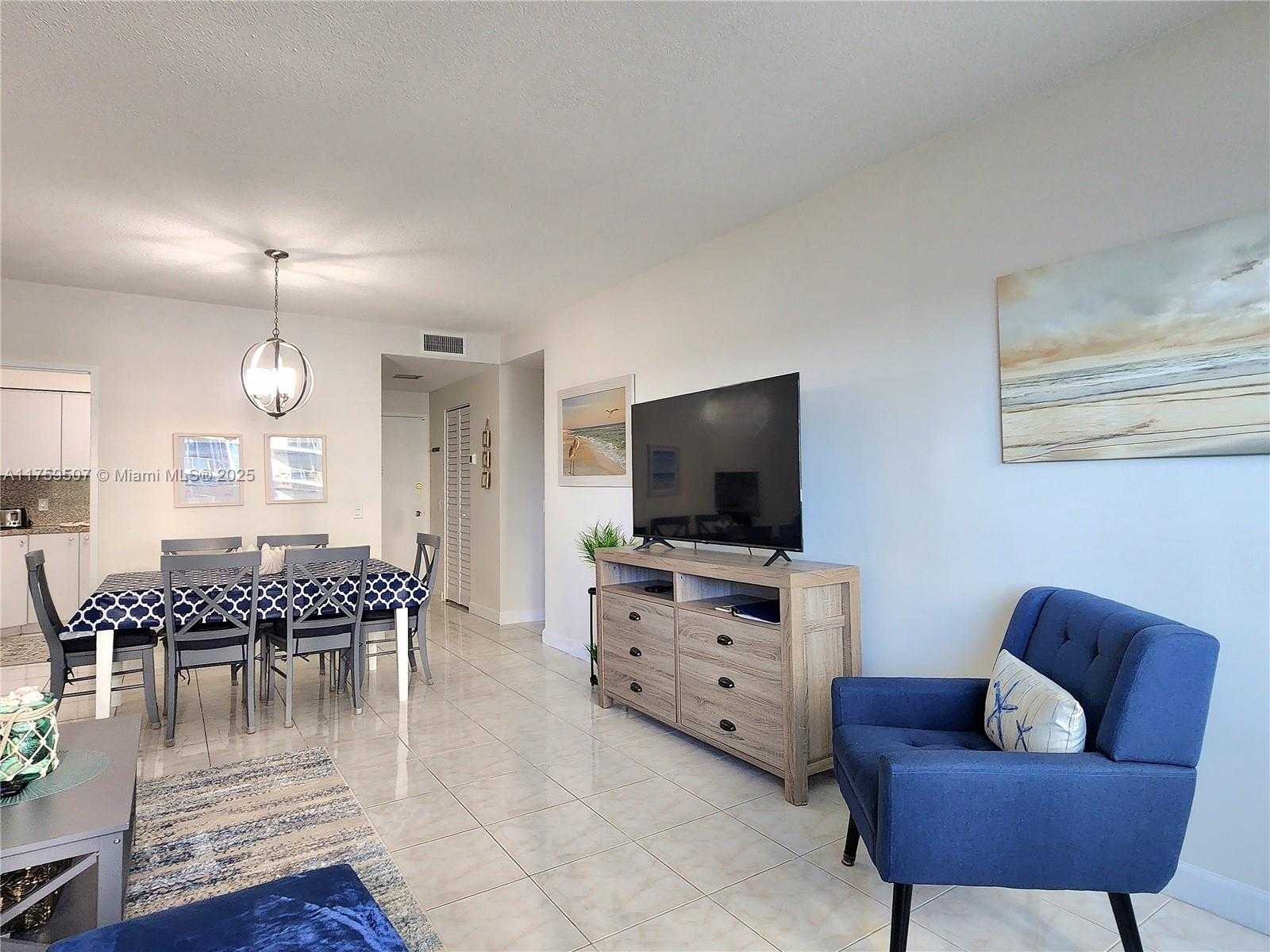 Small Image of 3505 SOUTH OCEAN DR #508, Hollywood Number 7