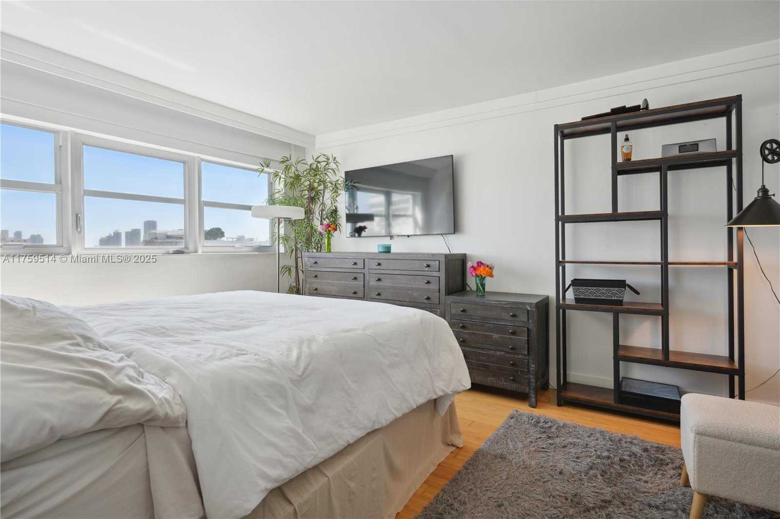 Small Image of 1881 WASHINGTON AVE #7F, Miami Beach Number 22