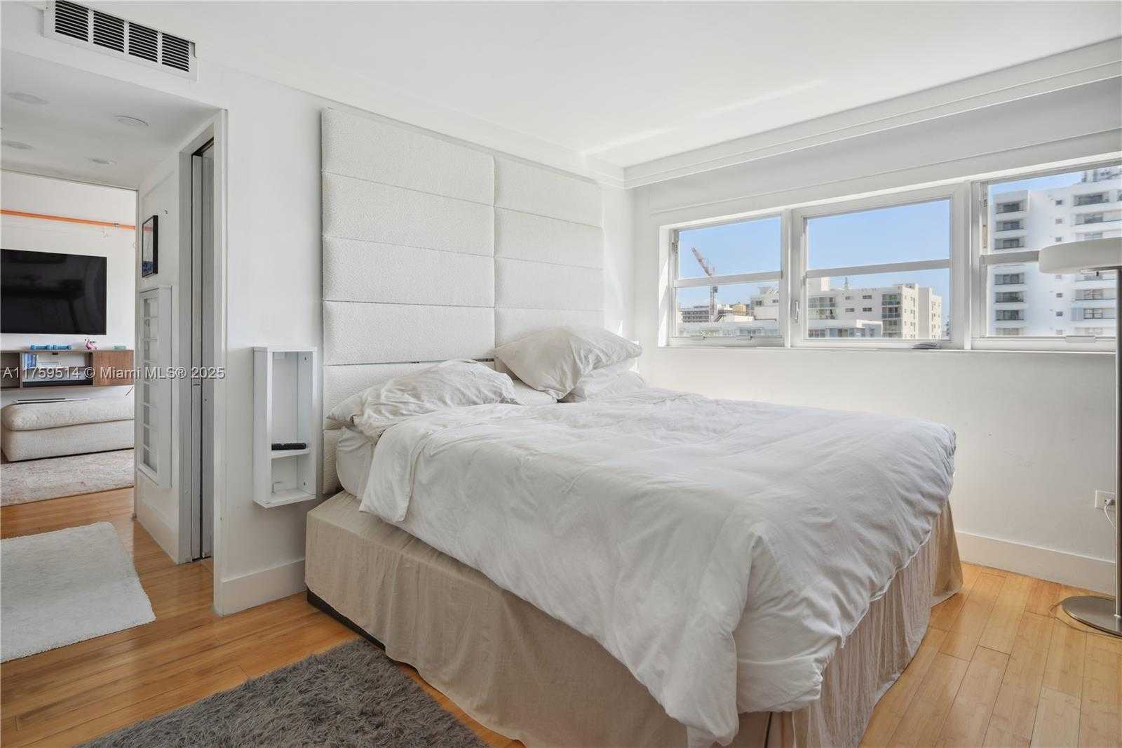 Small Image of 1881 WASHINGTON AVE #7F, Miami Beach Number 23
