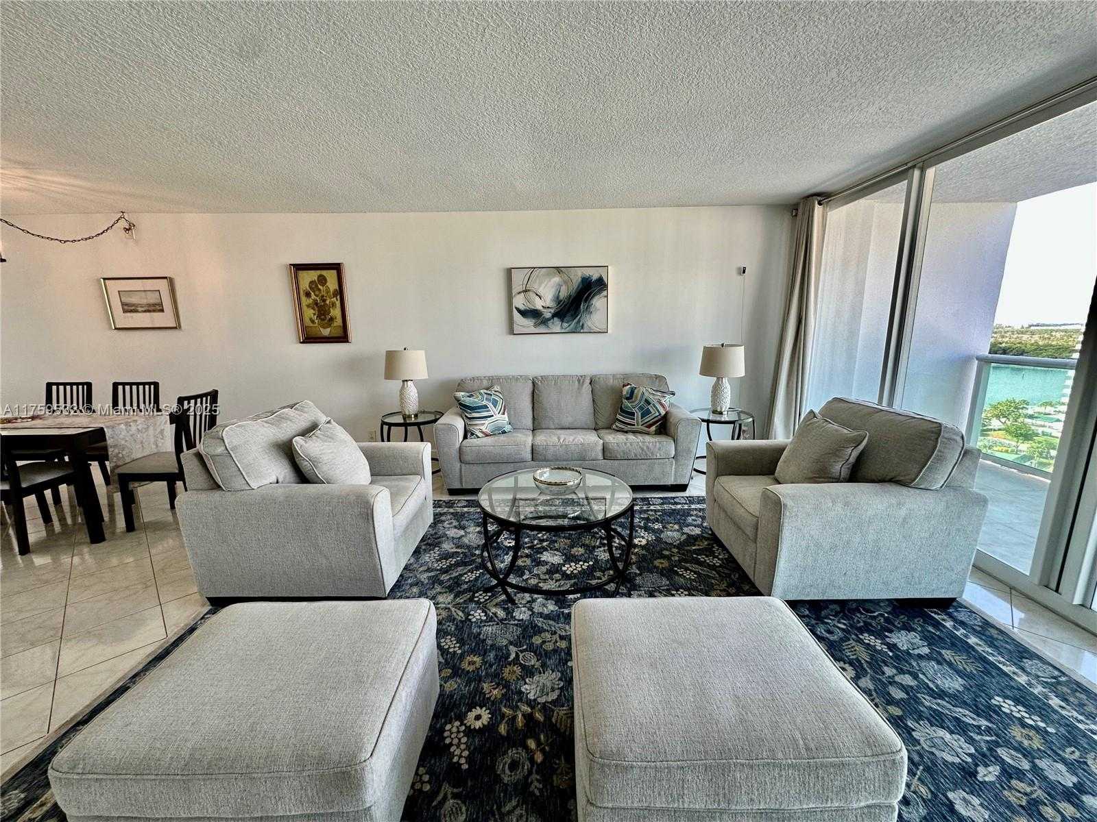 Small Image of 100 BAYVIEW DR #1504, Sunny Isles Beach Number 3