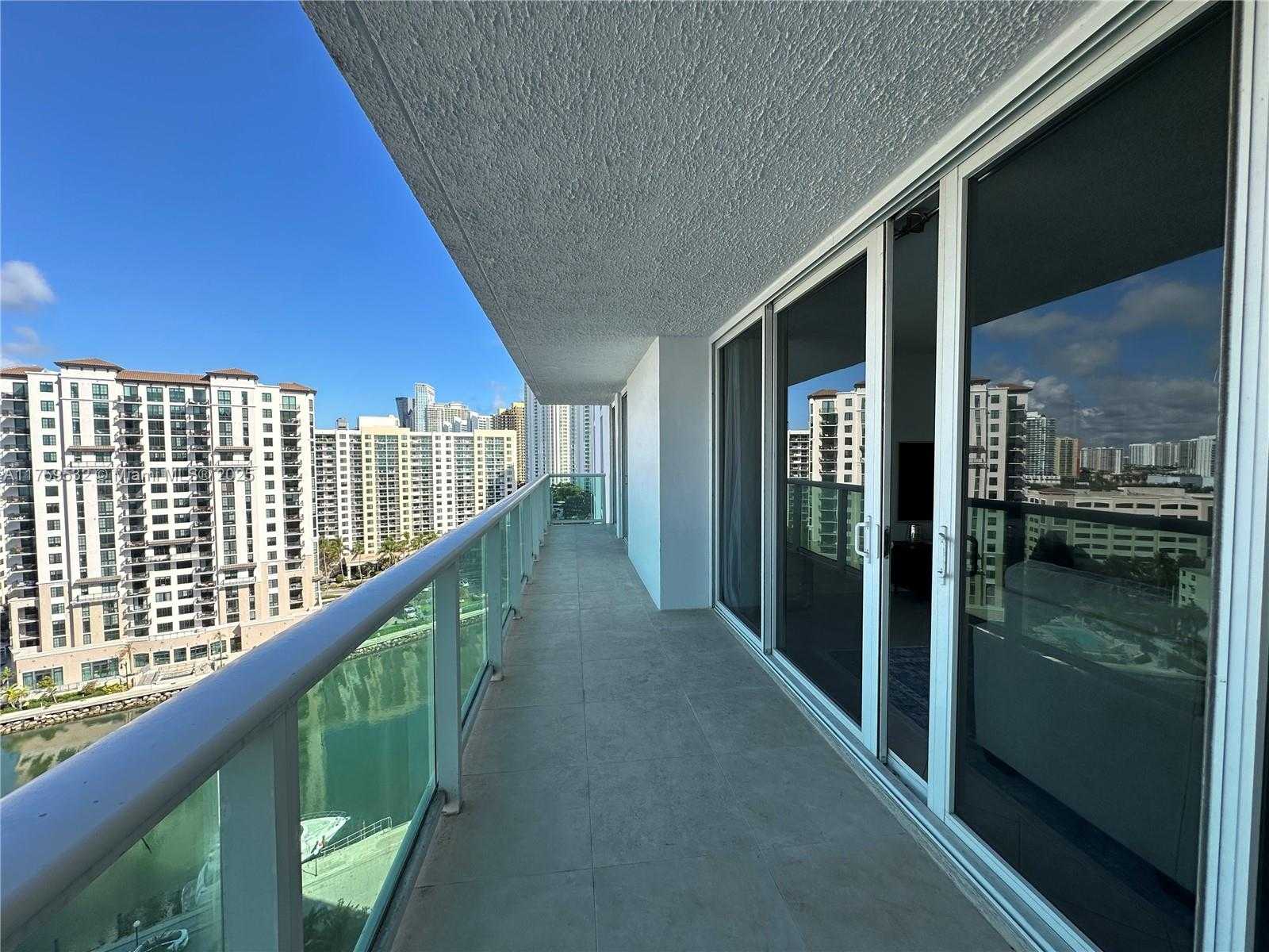 Small Image of 100 BAYVIEW DR #1504, Sunny Isles Beach Number 7